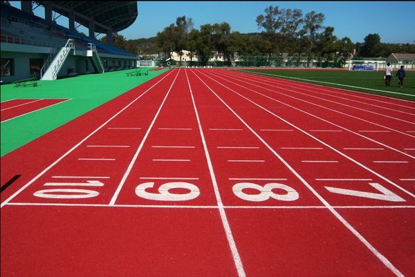 凝心聚力創(chuàng)偉業(yè) 勇立潮頭開(kāi)新局（社論）